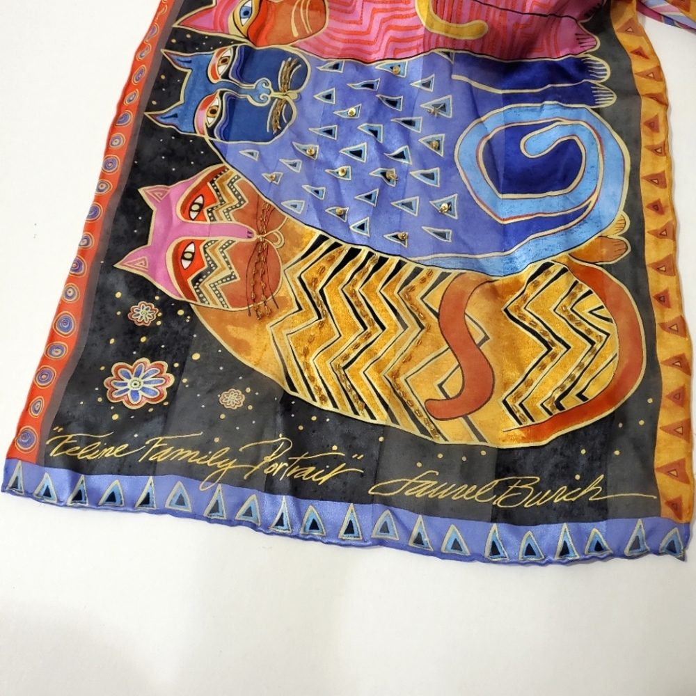 Laurel Burch - Feline Family Portrait - Silk Scarf - Picture 6 of 7